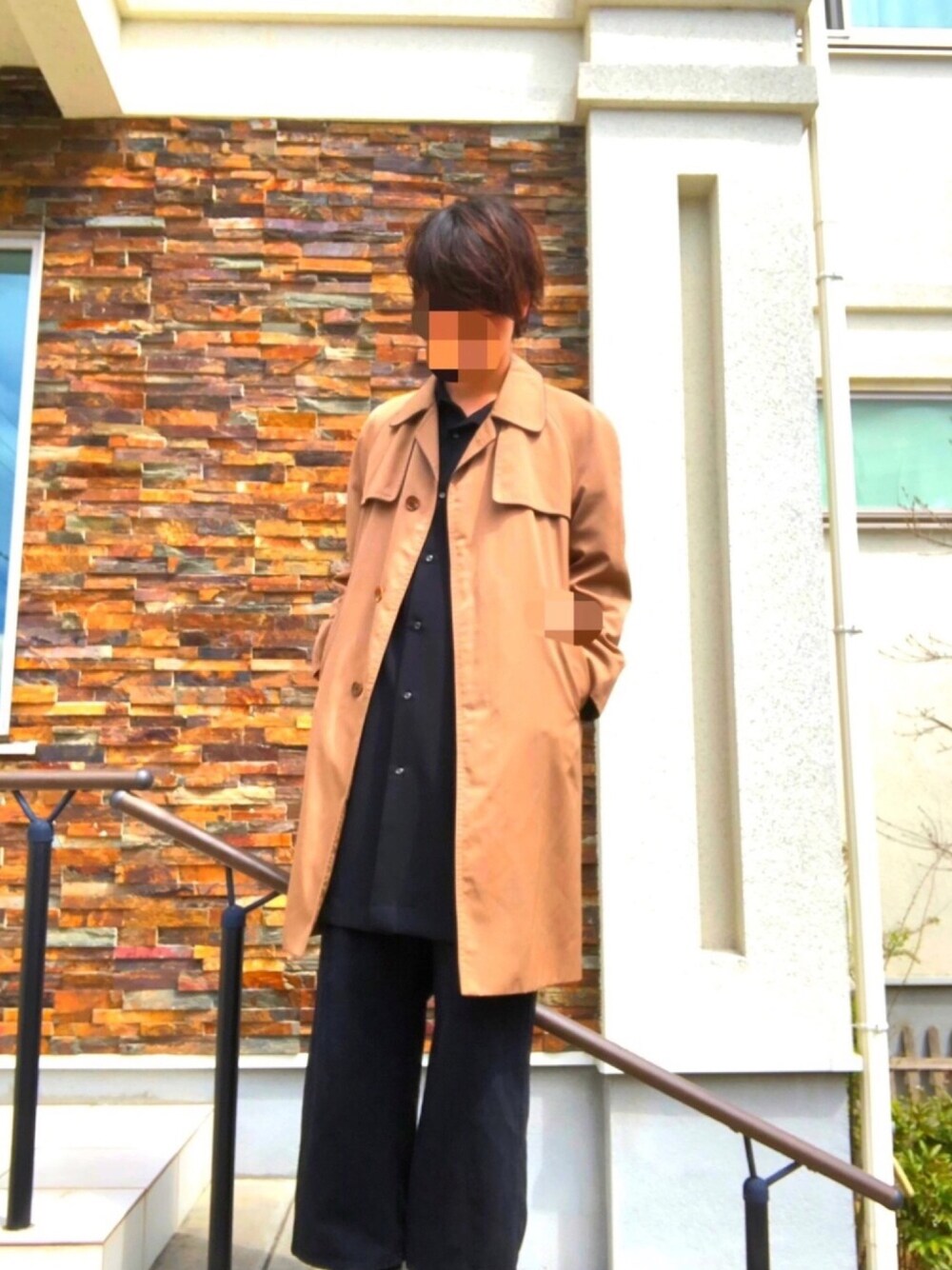 「LANVIN、yohjiyamamoto、ヨウジヤマモト、古着、ワイドパンツ、トレンチコート、シャツコート、金曜日、今週も頑張った」｜「LANVINのアイテム（トレンチコート、ベージュ系）」を使った、Yuupagneさん（メンズ・184cm）の春コーディネートの1枚目の写真