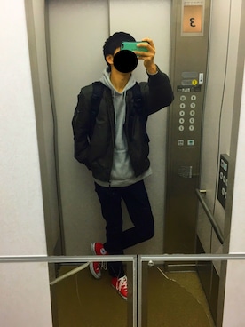 「iFace（アイフェイス）のアイテム（その他）」を使った、mashさん（メンズ・177cm）の冬コーディネート