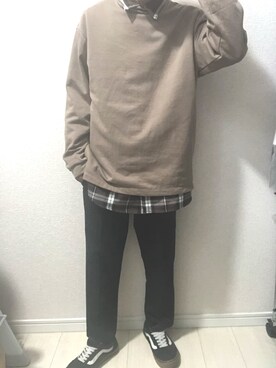 「GU（ジーユー）のモックネックTシャツ（Tシャツ/カットソー、ベージュ系）」を使った、やすさん（メンズ・160cm）の秋コーディネート