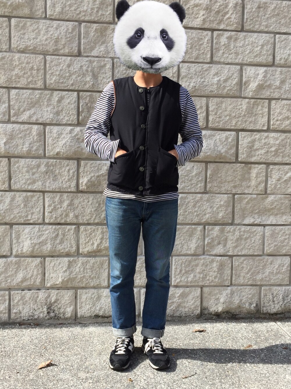 「ootd、outfit、 orSlow、New Balance、FORK&SPOON」｜「Workwareのアイテム（ベスト、ブルー系）」を使った、EvanChenさん（メンズ・172cm）の冬コーディネートの1枚目の写真