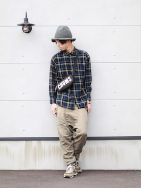 「CHUMS（チャムス）のアイテム（バッグ）」を使った、kokkinさん（メンズ・178cm）の春コーディネート