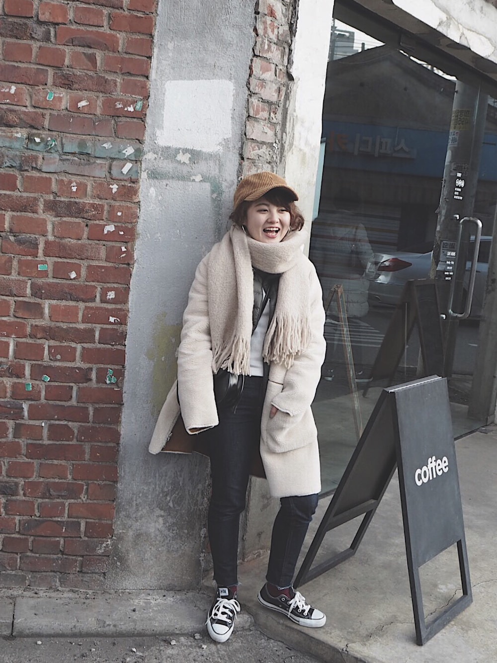 「ootd、冬コーデ、カジュアルコーデ、プチプラコーデ、via j、Another Edition、UNIQLO、ユニクロ、ユニジョ、韓国旅行」｜「via jのvia j(ヴィアジェイ)コーデュロイCAP（キャップ、イエロー系）」を使った、Momiさん（レディース・150cm）の冬コーディネートの1枚目の写真