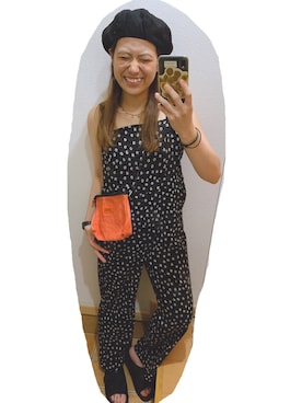 「黒×ピンク」｜「アイテム（オールインワン・サロペット）」を使った、こがさん（レディース・152cm）の秋コーディネート