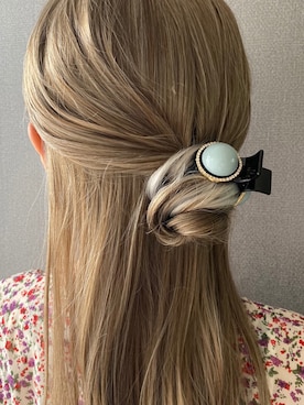 「アイテム（ヘアアクセサリー、グリーン系）」を使った、4mili.jpさん（レディース・165cm）の秋コーディネート