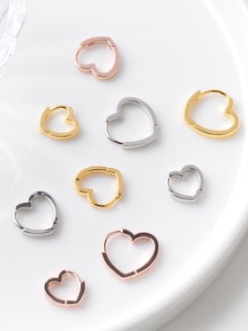 「アイテム（ピアス（片耳用））」を使った、4mili.jpさん（レディース・165cm）の秋コーディネート