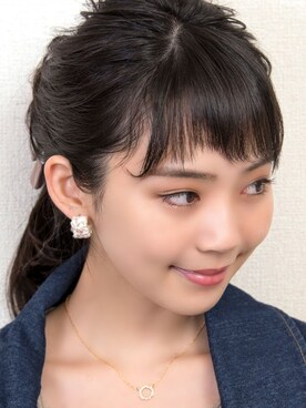 「レディースファッション」｜「アイテム（アクセサリー）」を使った、FLORIST(フローリスト)さん（レディース・156cm）の冬コーディネート