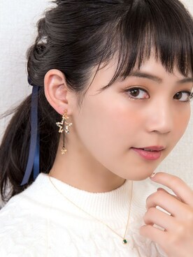 「スター」｜「アイテム（アクセサリー）」を使った、FLORIST(フローリスト)さん（レディース・156cm）の冬コーディネート