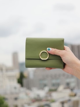 「アイテム（財布）」を使った、FLORIST(フローリスト)さん（レディース・156cm）の春コーディネート