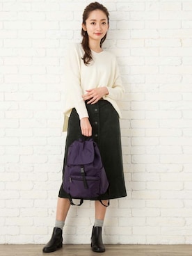 「アイテム（バックパック/リュック、パープル系）」を使った、FLORIST(フローリスト)さん（レディース・170cm）の秋コーディネート