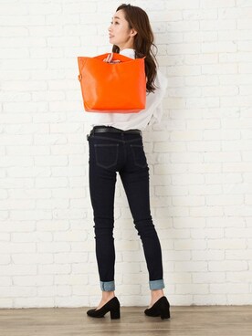 「アイテム（ハンドバッグ、オレンジ系）」を使った、FLORIST(フローリスト)さん（レディース・170cm）の秋コーディネート