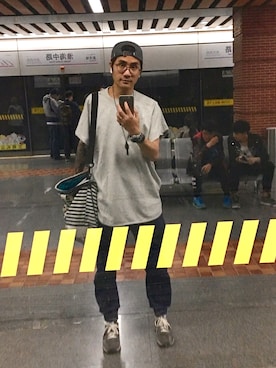 「CHUMS（チャムス）のアイテム（ハンドバッグ）」を使った、OT熊さん（メンズ・170cm）の夏コーディネート