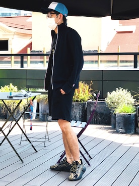 「CHUMS（チャムス）のアイテム（カーゴパンツ）」を使った、OT熊さん（メンズ・170cm）の春コーディネート