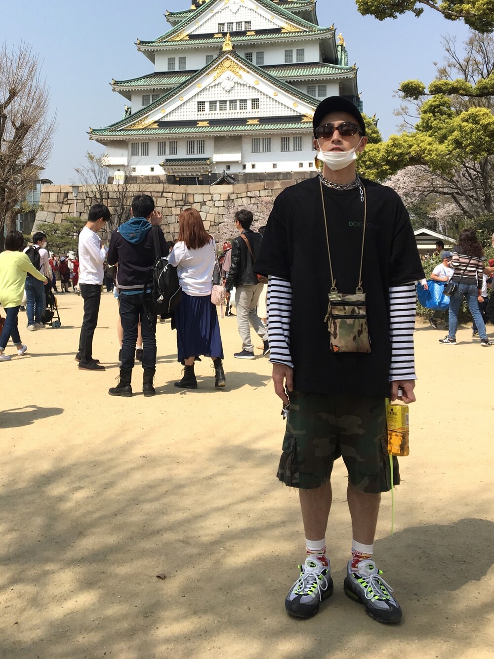 「平成最後のWEARISTAセンバツ、春コーデ、レイヤードスタイル、カモフラ、エアマックス、ハーフパンツ、オーバーサイズ、streetstyle、スニーカー、カモフラパンツ」｜「THE NORTH FACEのTNF LOGO FLANNEL CAP（キャップ、ブラック系）」を使った、endyさん（メンズ・173cm）の春コーディネートの1枚目の写真