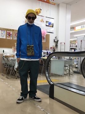 「アイテム（ポーチ）」を使った、endyさん（メンズ・173cm）の春コーディネート