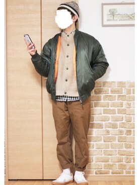 「ジャーマントレーナー」｜「アイテム（MA-1）」を使った、Na.2さん（メンズ・170cm）の冬コーディネート