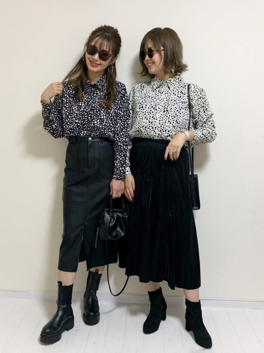 「しまむら、モノトーン、サキシマamp、プチプラ、ANSERI、チェルシーブーツ、双子コーデ、サングラス、レオパード、チョコ色に染まれ」｜「sakishimatokyoの【ZOZO限定】サキシマamp「レオパードガラノシャツ」（シャツ/ブラウス、ホワイト系）」を使った、あんまるさん（レディース・166cm）の冬コーディネートの1枚目の写真