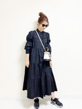 ワンピース ドレスを使った 黒スニーカー のレディース人気ファッションコーディネート Wear