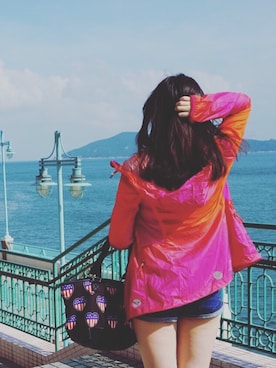 「ROXY（ロキシー）のアイテム（マウンテンパーカー）」を使った、mutouyue さん（レディース・155cm）の秋コーディネート