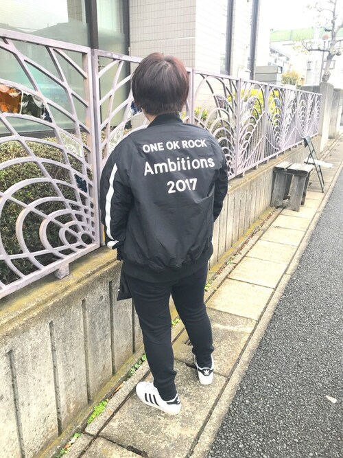 artless。。。mush│one ok rock ambitious japan tour的短外套搭配- WEAR