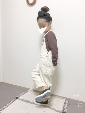「ジャックパーセル」｜「アイテム（サロペット/オーバーオール）」を使った、kukuさん（キッズ・120cm）の冬コーディネート