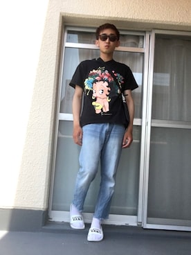 「VANS（バンズ）のVANS ヴァンズ OVERS V7588 WHITE/BLACK（サンダル、ホワイト系）」を使った、naoyaさん（メンズ）の春コーディネート