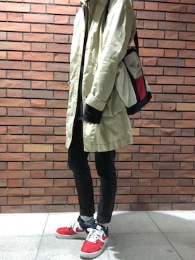 「Levi's（リーバイス）のアイテム（チェスターコート）」を使った、TOMONKEY さん（メンズ・176cm）の春コーディネート