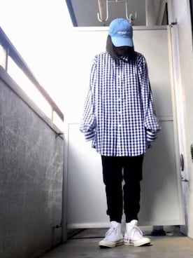 パンツを使った「オーバーブラウス」の人気ファッション