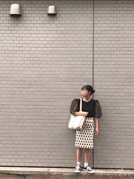 「アイテム（イヤリング）」を使った、milkyさん（レディース・159cm・10代）の秋コーディネート