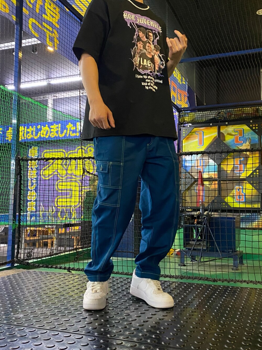 「シンプル、おしゃれさんと繋がりたい、リラックススタイル、白スニーカー、ビッグT、カジュアル」｜「Dickiesのアイテム（その他パンツ、ブルー系）」を使った、＂𝒟𝒶𝒾𝓂𝓊＂さん（メンズ・172cm）の夏コーディネートの1枚目の写真