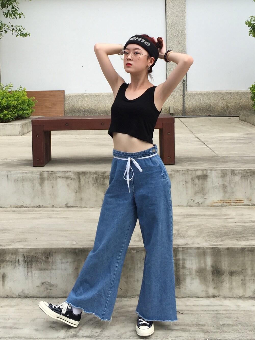 「ootd、夏、converse、韓系、女人味」｜「CONVERSEのアイテム（スニーカー、ブラック系）」を使った、Yufayさん（レディース・157cm）の夏コーディネートの1枚目の写真