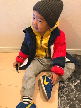 「TOMMY HILFIGER（トミーヒルフィガー）のアイテム（ダウンジャケット/コート）」を使った、R&Tさん（キッズ・90cm）の冬コーディネート