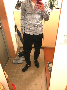 「HUGO BOSS（ヒューゴボス）のアイテム（スリッポン）」を使った、ざぶさん（メンズ・177cm）の冬コーディネート