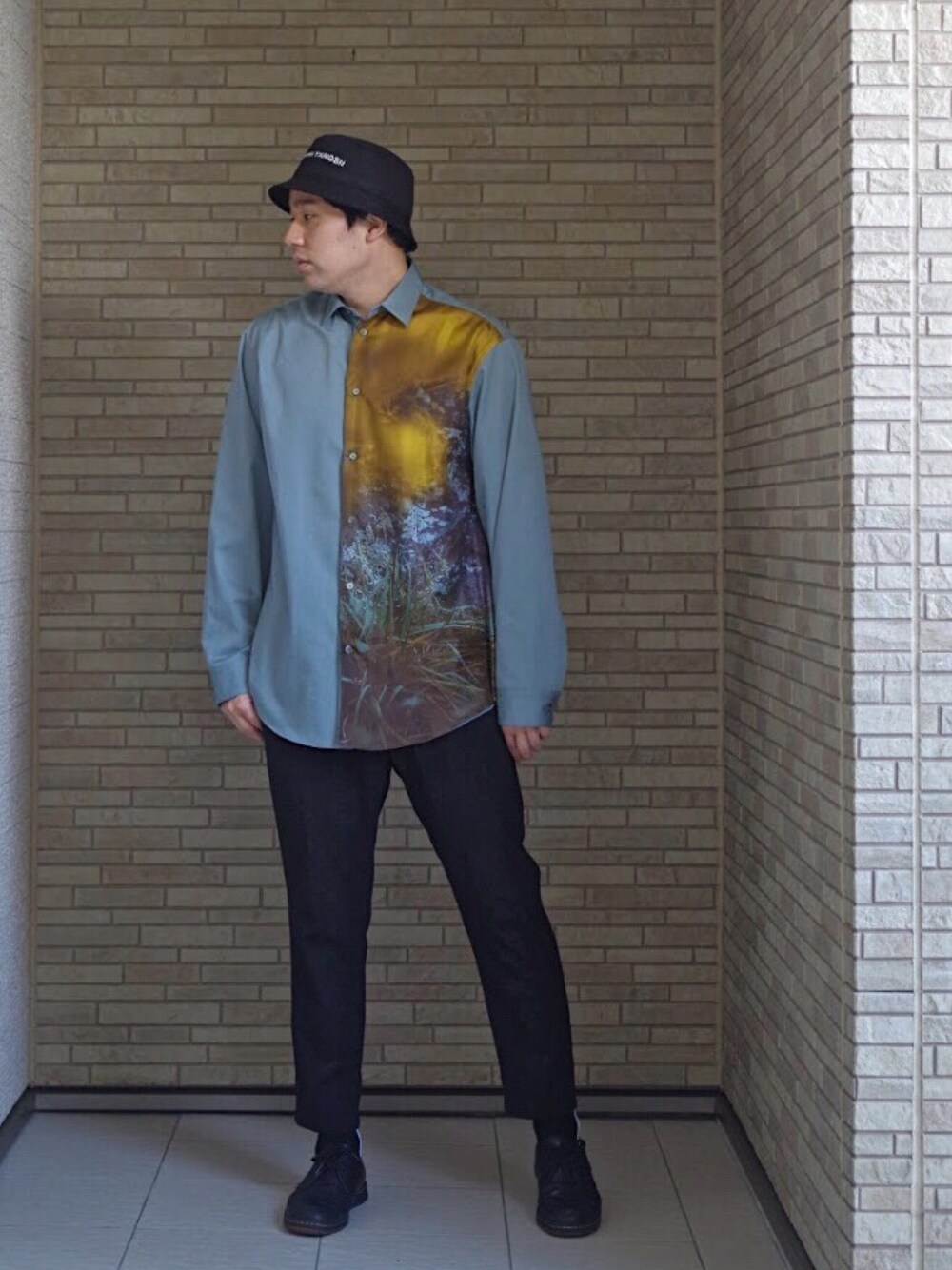 「お洒落さんとつながりたい、シンプルコーデ、きれいめカジュアル、大人コーデ、フォローミー、いいね、save、フォローお願いします🤑、OAMC、メンズコーデ、春コーデ、インスタやってます」｜「OAMCのアイテム（シャツ/ブラウス、グリーン系）」を使った、スシローさん（メンズ・178cm）の春コーディネートの1枚目の写真