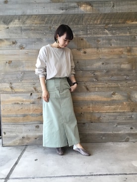 「アイテム（パンプス、グレー系）」を使った、WAラゾーナ川崎プラザ店さん（レディース・158cm）の春コーディネート