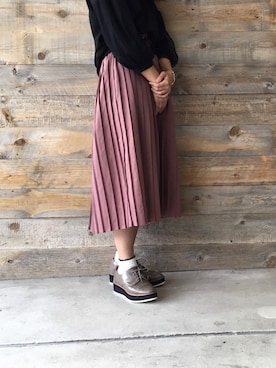 「黒×ピンク」｜「アイテム（シューズ）」を使った、WAラゾーナ川崎プラザ店さん（レディース・163cm）の秋コーディネート