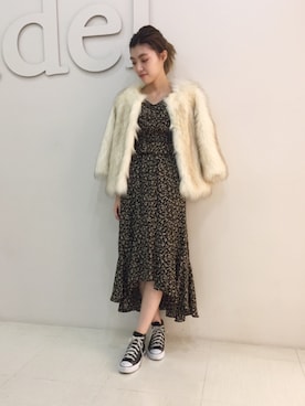 「スナイデル」｜「アイテム（その他アウター）」を使った、moe yoshidaさん（レディース・168cm）の冬コーディネート