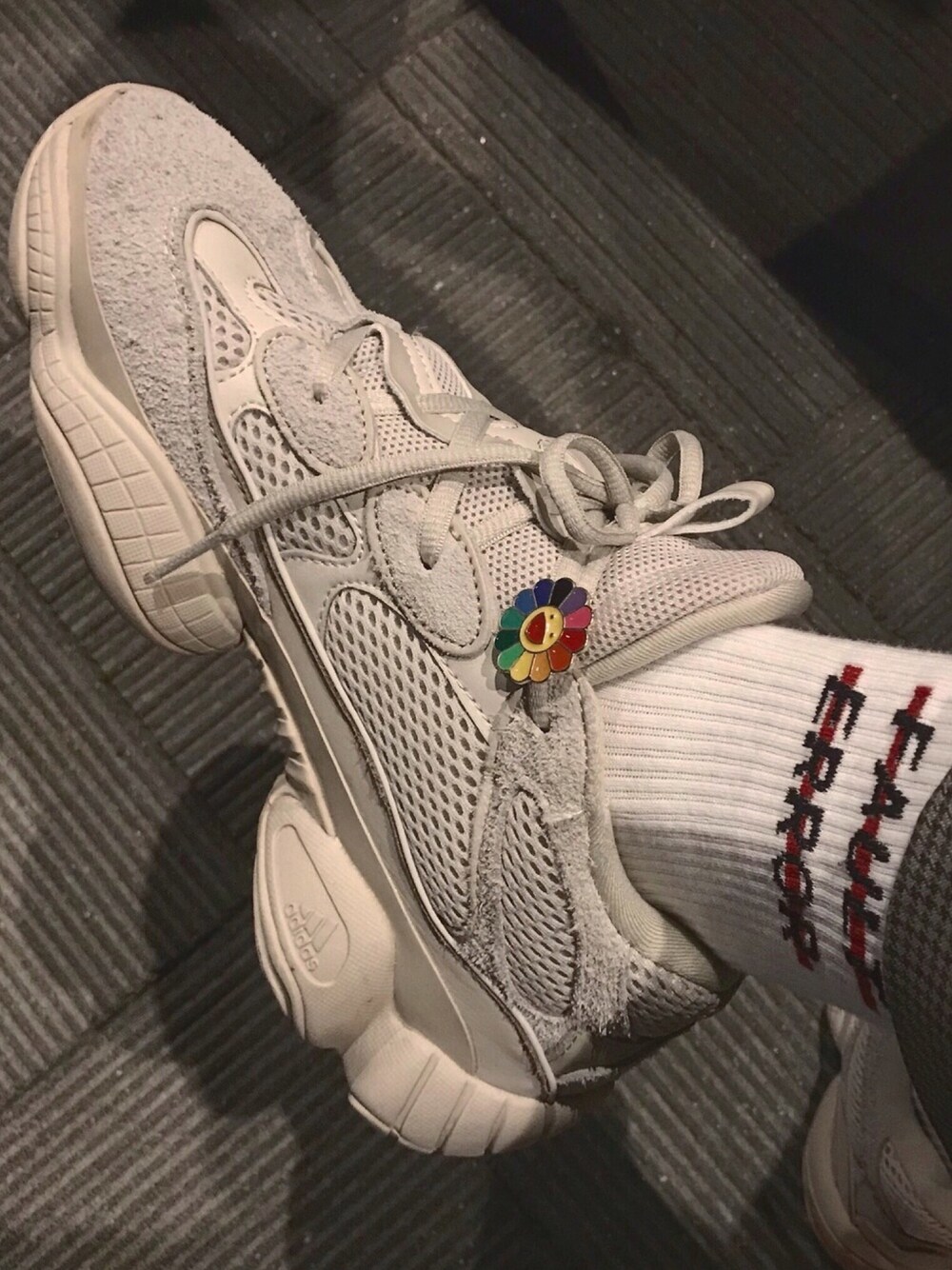 「足元くら部、yeezy、yeezyboost、yeezy500、韓国、韓国ファッション、ootd、adidas、adidas originals」｜「Instagramのアイテム（その他、ブラック系）」を使った、Sssさん（メンズ・168cm）の秋コーディネートの1枚目の写真