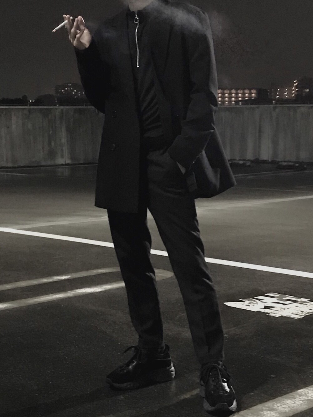「ACNE、AcneStudios、black、HARE、韓国、韓国ファッション、ダブルモンク、fashion、秋冬、GUCCI」｜「Acne StudiosのAcne Studios Manhattan Sneakers（スニーカー、ブラック系）」を使った、Sssさん（メンズ・168cm）の秋コーディネートの1枚目の写真
