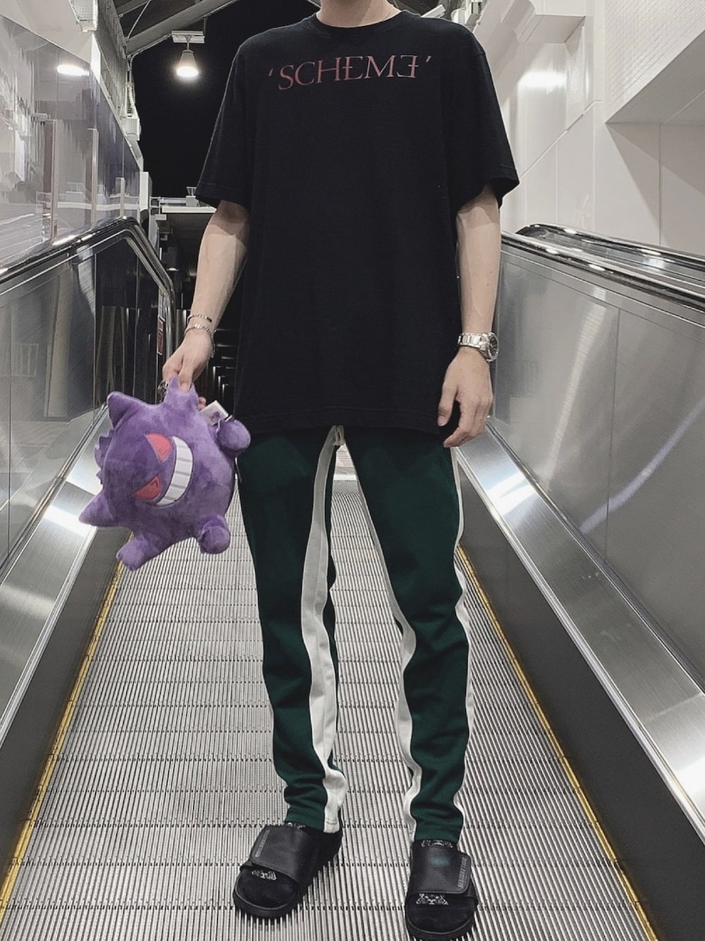 「pokemon、GUCCI、BALENCIAGA、JOHN LAWRENCE SULLIVAN、KENZO、韓国、韓国ファッション」｜「Instagramのアイテム（その他、ブラック系）」を使った、Sssさん（メンズ・168cm）の夏コーディネートの1枚目の写真