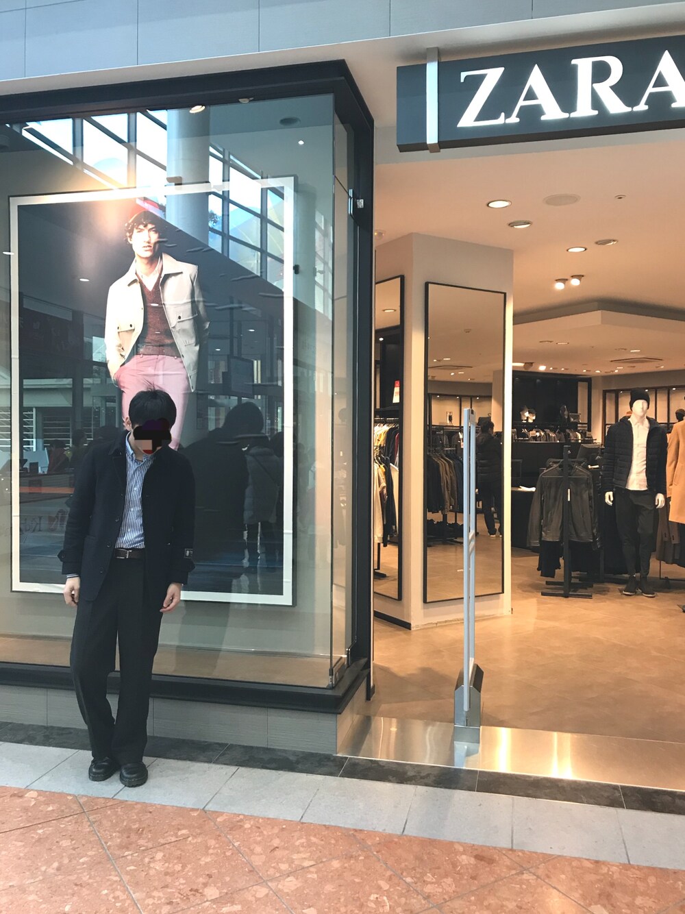 「SHIPSのアイテム（ピーコート、ブルー系）」を使った、testさん（メンズ・172cm）の冬コーディネートの1枚目の写真