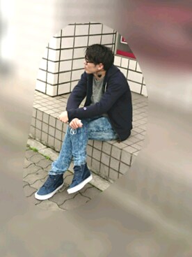 「Champion（チャンピオン）のアイテム（ニット/セーター）」を使った、あっくんさん（メンズ・175cm）の春コーディネート