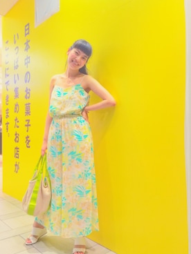 「ROYAL PARTY（ロイヤルパーティー）のアイテム（つなぎ/オールインワン）」を使った、萬代唯花さん（レディース・165cm）の夏コーディネート