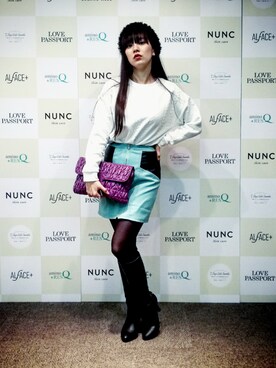 「MURUA（ムルーア）のアイテム（トップス、ホワイト系）」を使った、萬代唯花さん（レディース・165cm）の冬コーディネート