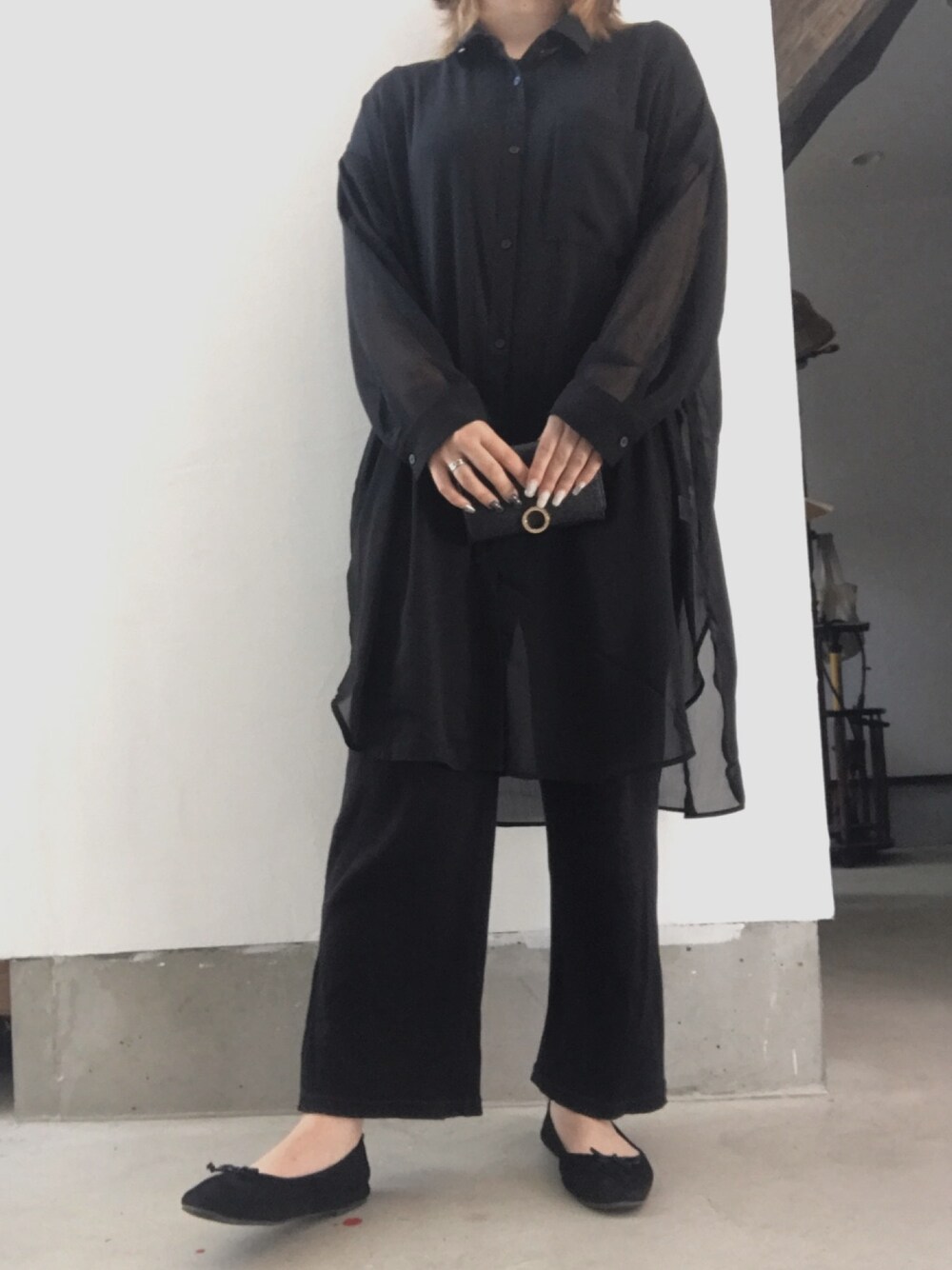 「オールブラック、GU」｜「GUのアイテム（パンツ、ブラック系）」を使った、うたちさん（レディース・158cm）の春コーディネートの1枚目の写真