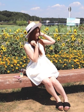 「ひまわり畑」｜「アイテム（アナログ腕時計）」を使った、Sachan‪‪❤︎‬さん（レディース・158cm）の春コーディネート