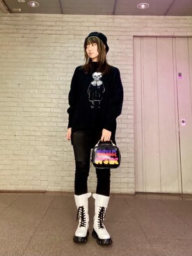 「ロックコーデ」｜「アイテム（ハンチング/ベレー帽）」を使った、E r i K aさん（レディース・162cm）の冬コーディネート