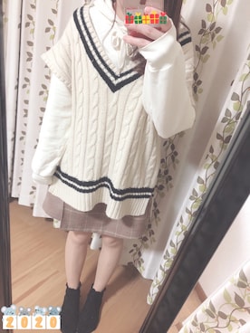 Avail アベイル のベスト ホワイト系 を使った人気ファッションコーディネート Wear