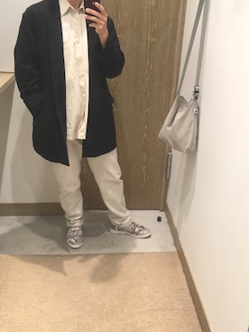 「COMOLI（コモリ）のアイテム（チェスターコート）」を使った、keiさん（メンズ・173cm）の春コーディネート