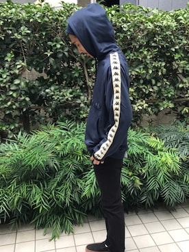 「ADAM ET ROPE'（アダムエロペ）のアイテム（パーカー）」を使った、suzukiさん（メンズ・177cm）の秋コーディネート