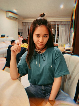 「blue」｜「アイテム（アナログ腕時計）」を使った、Stephanie Chauさん（レディース・155cm）の春コーディネート